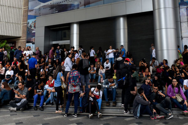 Apagón generó caos de transporte y comunicaciones en Caracas