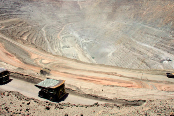 Chile recortó proyecciones de precio del cobre para 2019 y 2020
