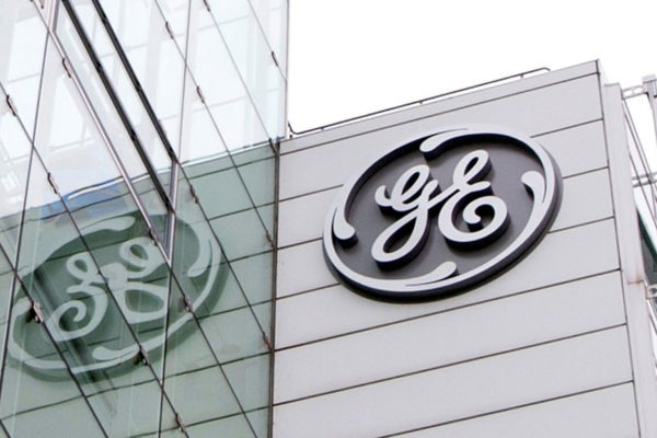 General Electric pierde $568 millones en el primer semestre