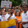 Venezolanos piden a Pence estatus de protección humanitaria