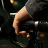 Biden anunciará nuevas acciones para bajar el precio de la gasolina