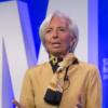 Lagarde ve que la situación ha cambiado y no cierra la subida de tasas en 2022
