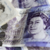La libra esterlina cae y la deuda de Reino Unido se encarece tras anuncios de Truss