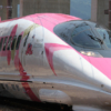 El tren Hello Kitty inicia sus recorridos en Japón