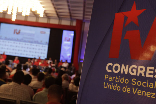 Congreso del Psuv propone defensa del salario