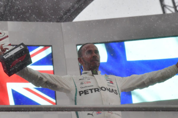 Lewis Hamilton gana el GP de Alemania y se sitúa líder del Mundial