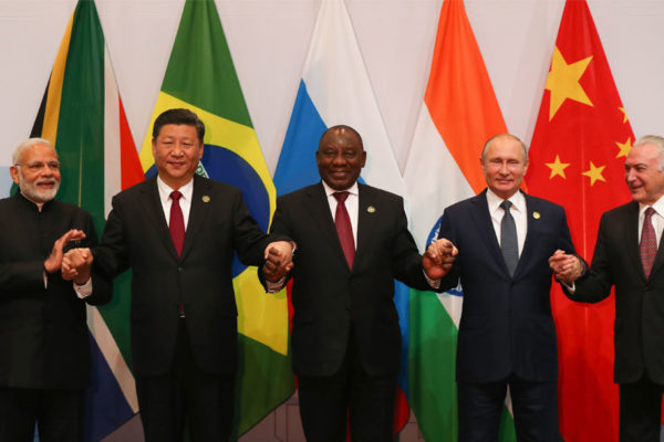 Rusia y China quieren reforzar la cooperación de los Brics