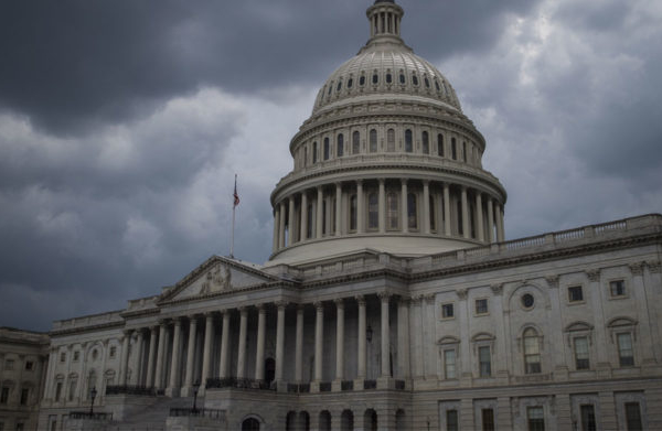 Acuerdo por deuda en EEUU ingresa en carrera contrarreloj en el Congreso