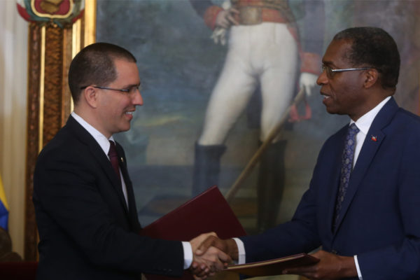 Venezuela y Haití reactivan comité binacional de financiamiento