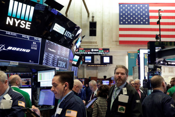 Tras informe de empleos, Wall Street cierra con récords en Dow Jones y S&P 500