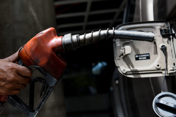 Racionamiento de combustible puede llegar a otros siete estados