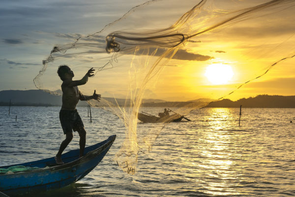Pescadores artesanales denuncian acoso y detenciones arbitrarias en Oriente