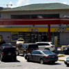 Reservas de gasolina están casi agotadas y no hay reposición a la vista