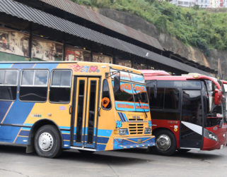 Aumentan a Bs.30.000 el precio del pasaje mínimo del transporte público urbano