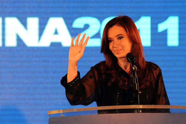 Cristina Kirchner citada a declarar en causa por sobornos millonarios