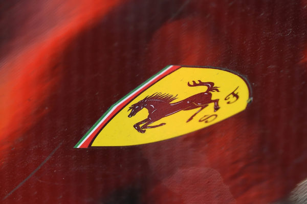 Ferrari revisa a la baja sus previsiones para 2020 por el coronavirus