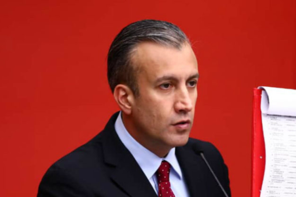 Tareck El Aissami regresó al trabajo tras reposo médico y se mantendrá en el Ministerio de Petróleo