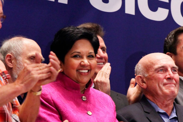 Pepsico anuncia la salida de su CEO Indra Nooyi