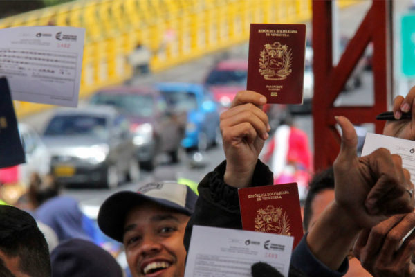 Brasil inicia programa de distribución de migrantes venezolanos en su territorio