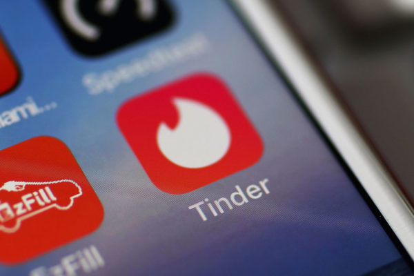 Tinder ofrecerá a usuarios un reality show interactivo y «apocalíptico»