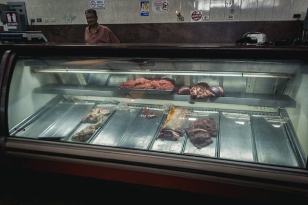 EFE: Venezolanos suman días sin conseguir carne