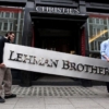 Fondos y deuda, preocupaciones tras una década de la caída de Lehman Brothers