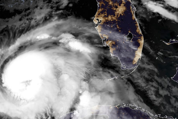 Florida se prepara para el huracán Michael de categoría 3