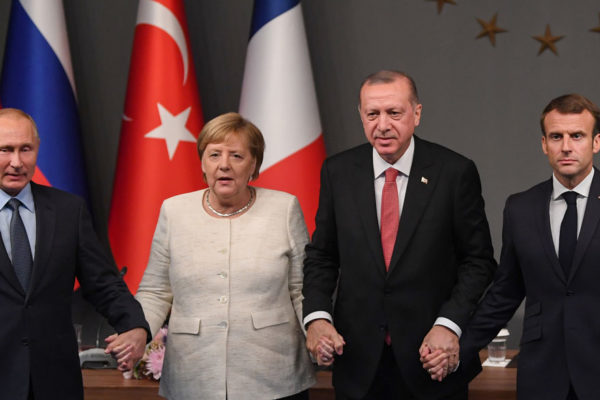 Cumbre de Estambul sobre Siria insiste en preservar cese el fuego 