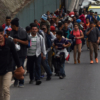 Colarse a EEUU o quedarse en México: la disyuntiva de la caravana migrante