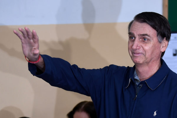 Bolsonaro promete erradicar «la basura marxista» de las aulas de Brasil