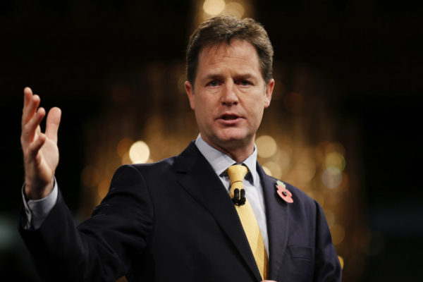 Facebook ficha al exviceprimer ministro británico Nick Clegg