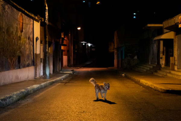 Miedo a la delincuencia deja desiertas las noches de Caracas