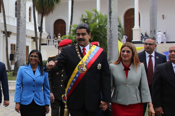 Departamento del Tesoro busca el dinero de Maduro y Cilia Flores