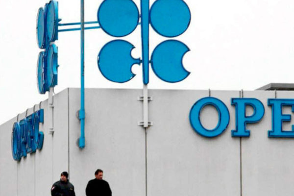 OPEP aumentó su bombeo en 26.000 barriles diarios en abril