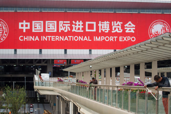 Reportan primera caída de las importaciones en China desde 2020