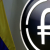 Autorizan convertir ahorros de empleados públicos en Petros en divisas extranjeras
