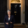 Theresa May busca un nuevo salvavidas para el caótico proceso de brexit