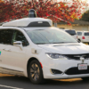 Google lanzará servicio de vehículos sin conductor en 2 meses