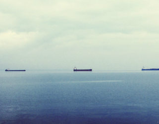 Trump exige a importadores de petróleo proteger sus propios buques en Ormuz