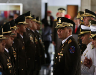 Padrino López llama a militares a no caer en las «tentaciones del diablo»