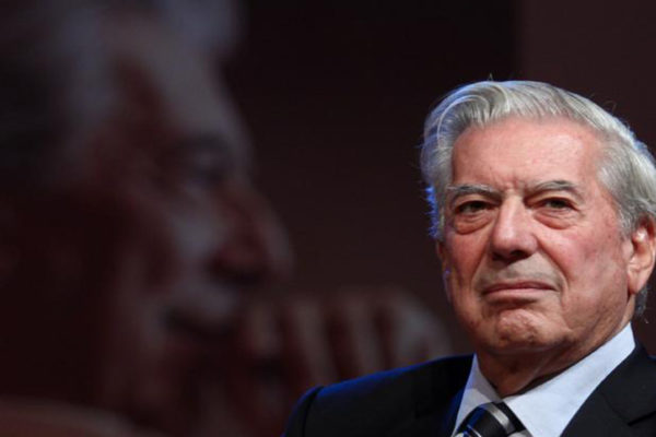 Mario Vargas Llosa espera que «delfín» de Evo Morales pierda en Bolivia