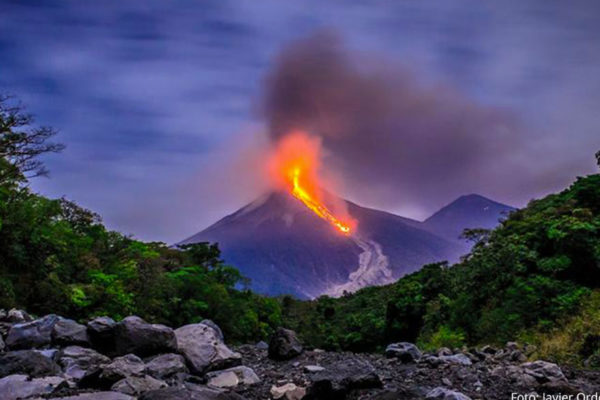 Volcán de Fuego de Guatemala registra entre 7 y 10 explosiones por hora