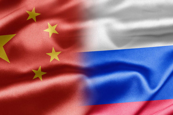 Informe especial | Rusia y China, de financistas a consejeros