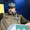 Vargas Llosa pide redoblar presión internacional contra Maduro