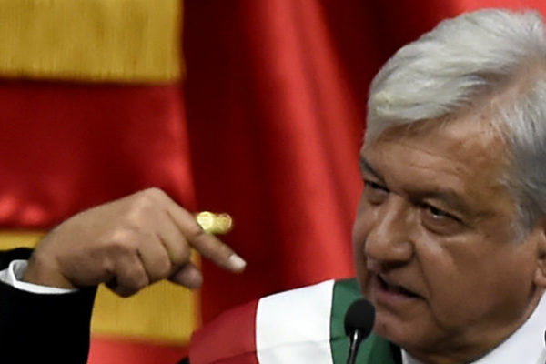 López Obrador presentó al Congreso polémica reforma estatista de Ley de Hidrocarburos