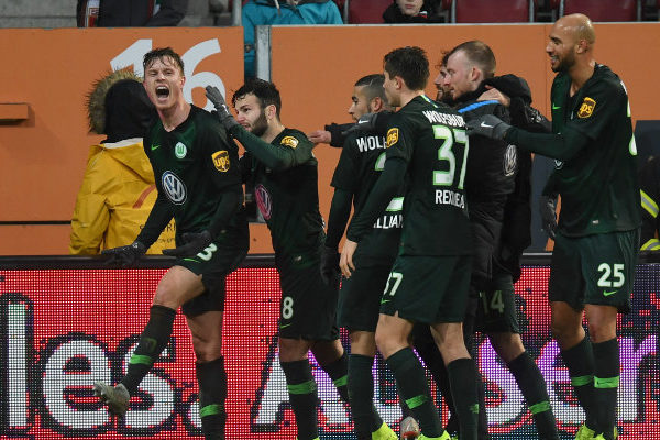 Augsburgo cae ante el Wolfsburgo pese al gol del venezolano Córdova