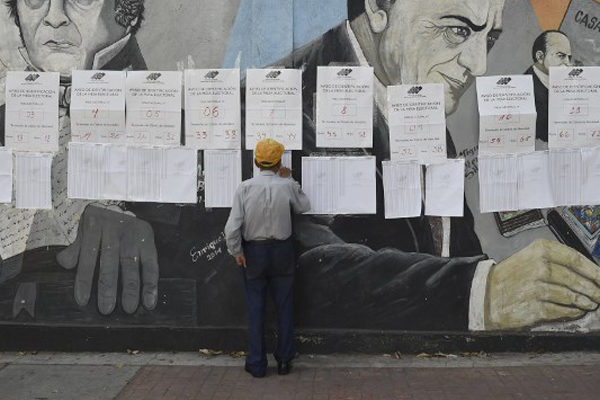 Centros de votación desiertos marcan elección de concejales 