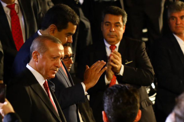 Erdogan: Vamos a cubrir la mayoría de las necesidades de Venezuela