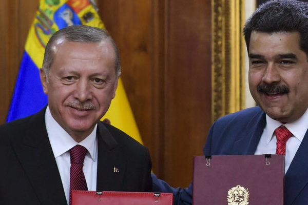 Turquía confirma a Maduro nuevo cargamento de insumos médicos