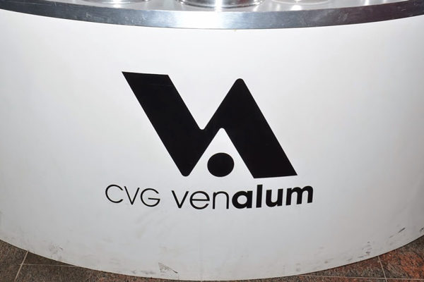 Industria del aluminio en vías de extinción: Venalum produce a 9% de capacidad y a Alcasa la están desmantelando